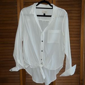Universal Thread white button up shirt